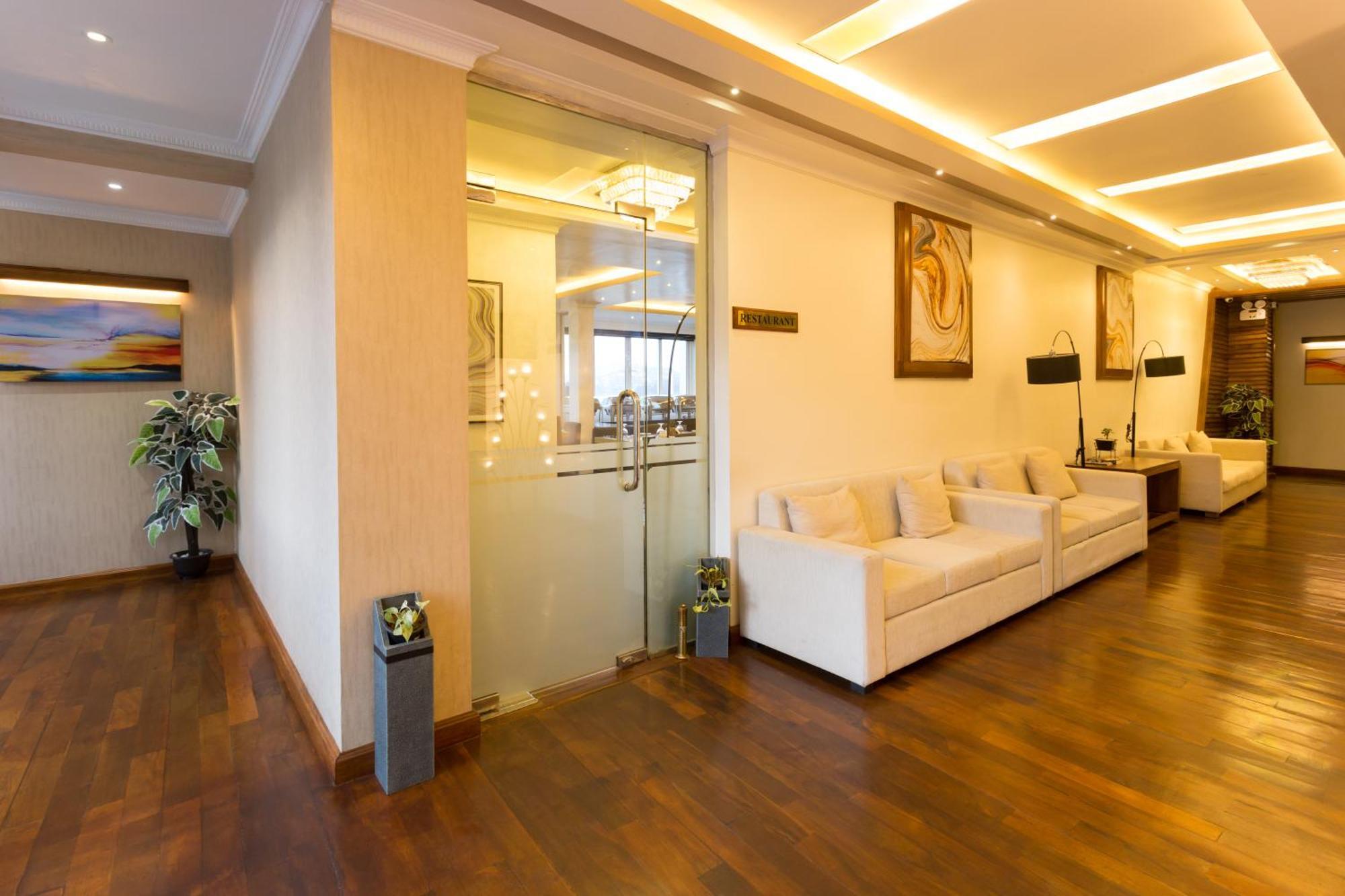 Grand Turf By Gsp Hotel
