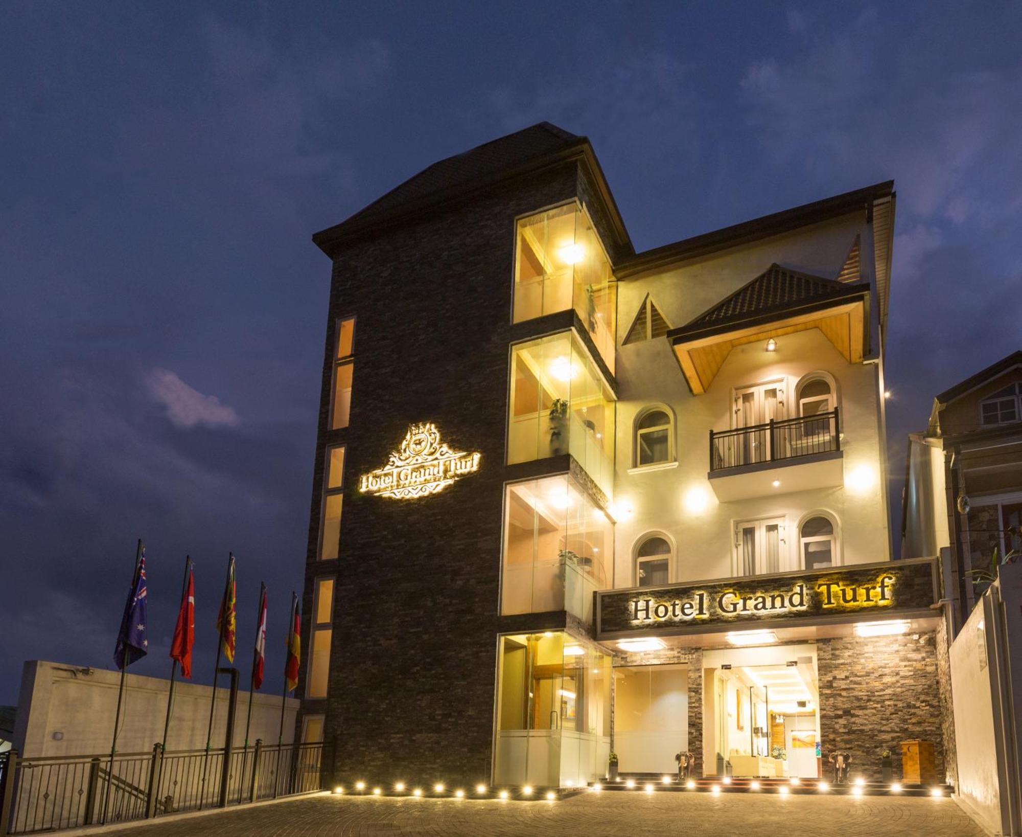 Grand Turf By Gsp Hotel *