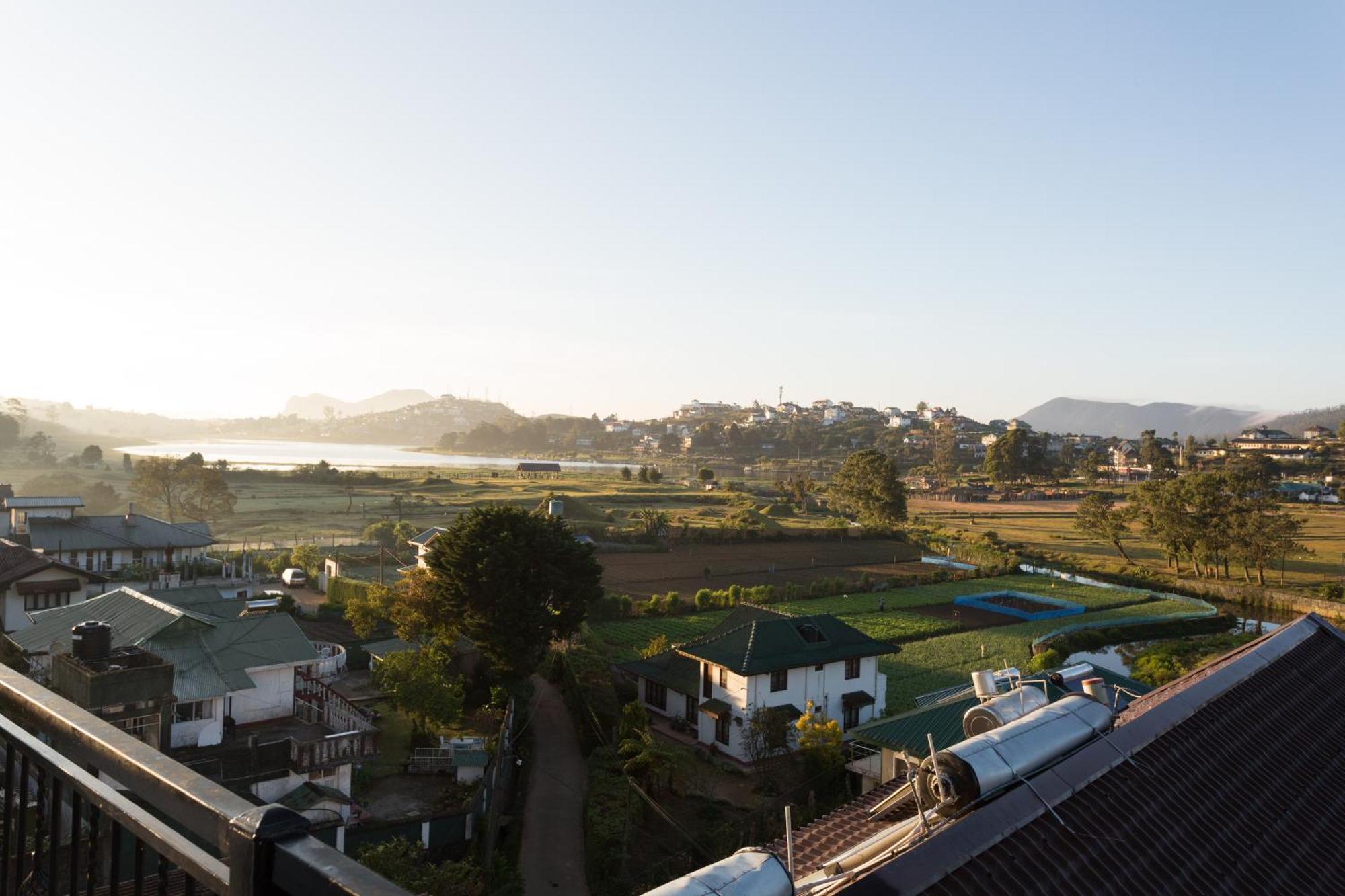 Grand Turf By Gsp Hotel
